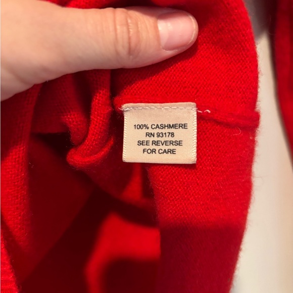 Philosophy Red Cashmere LOVE Sweater - Picture 4 of 5